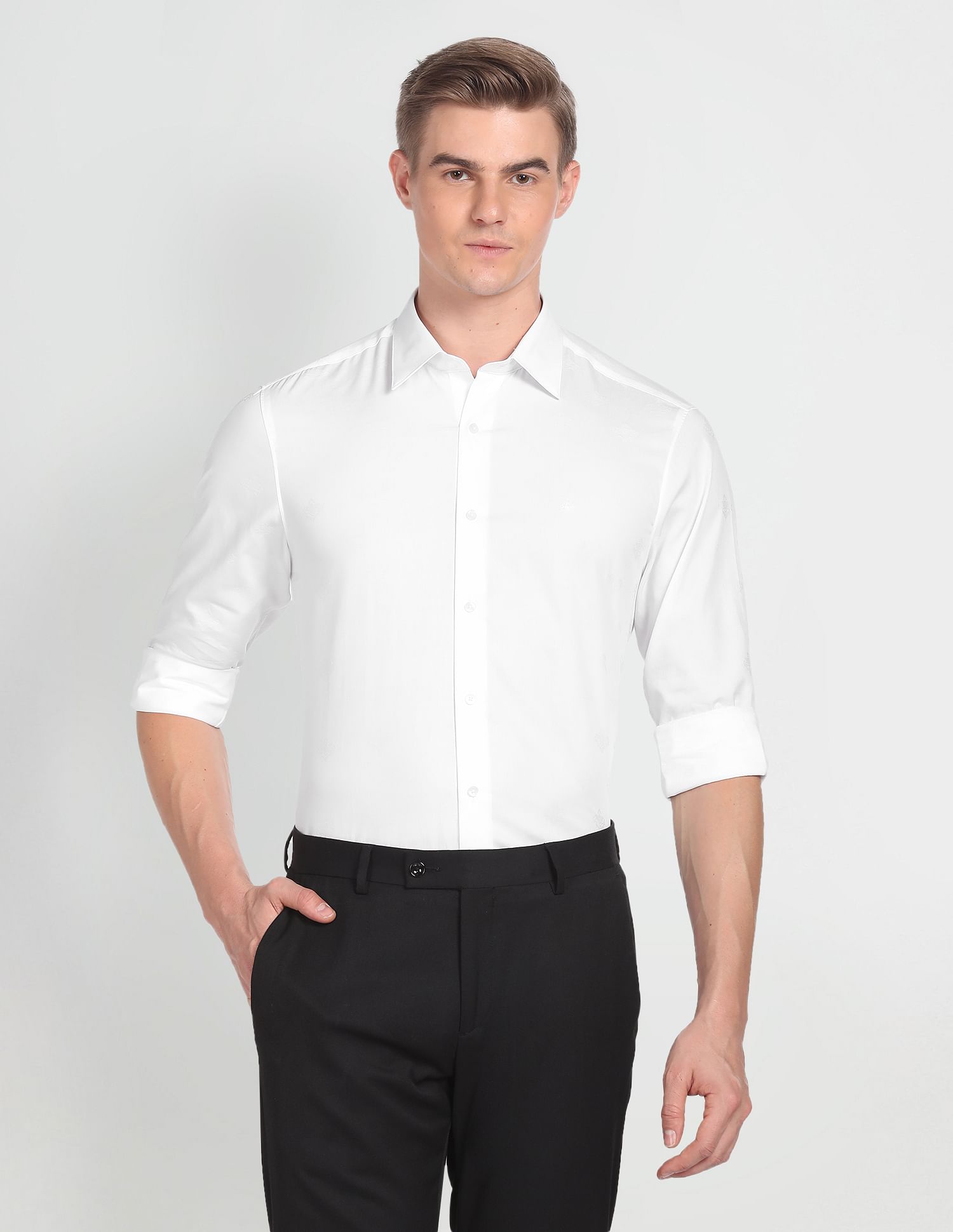 Arrow Solid Tailored Regular Fit Shirt