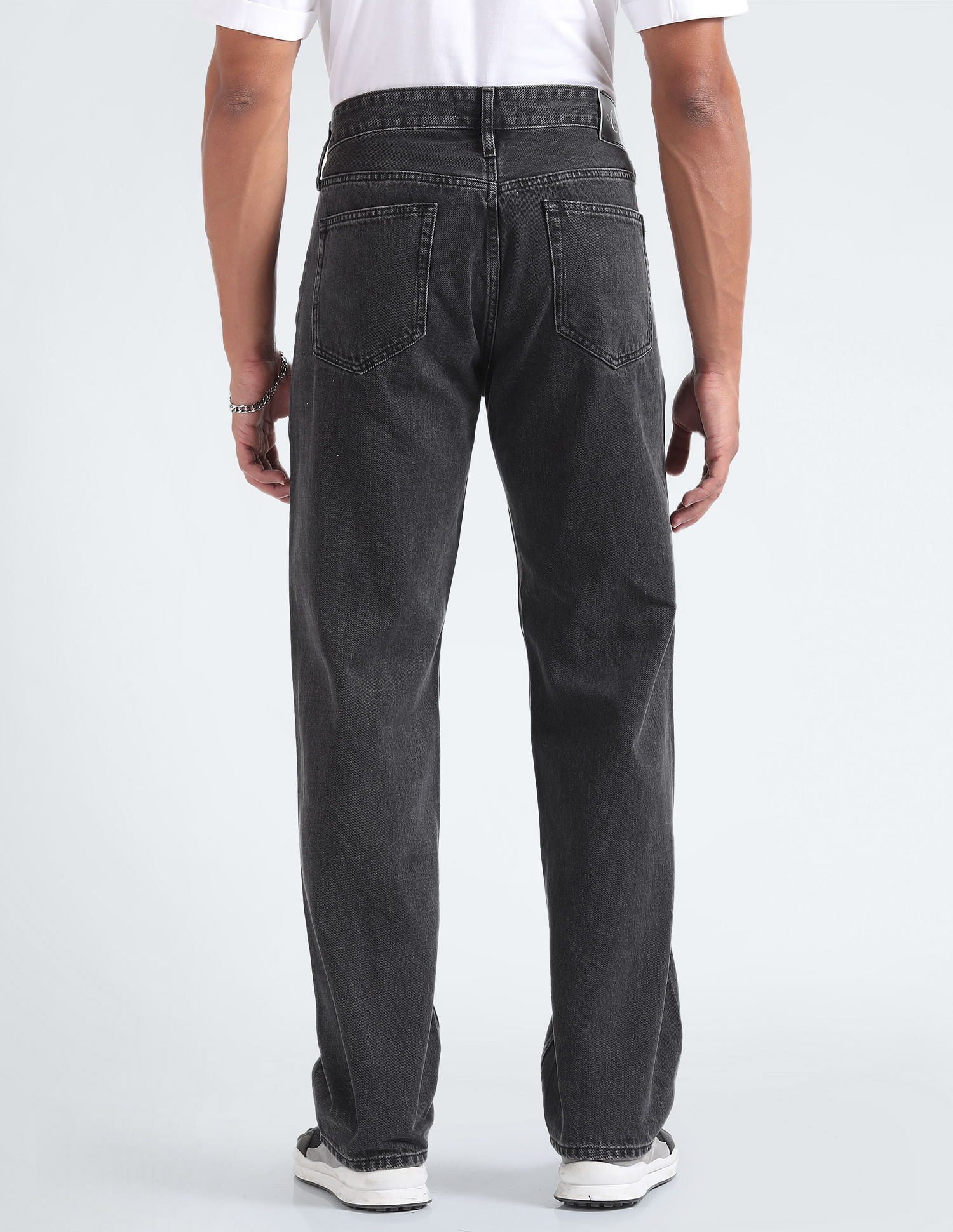 Buy Calvin Klein Jeans Mid Rise 90's Straight Fit Jeans - NNNOW.com