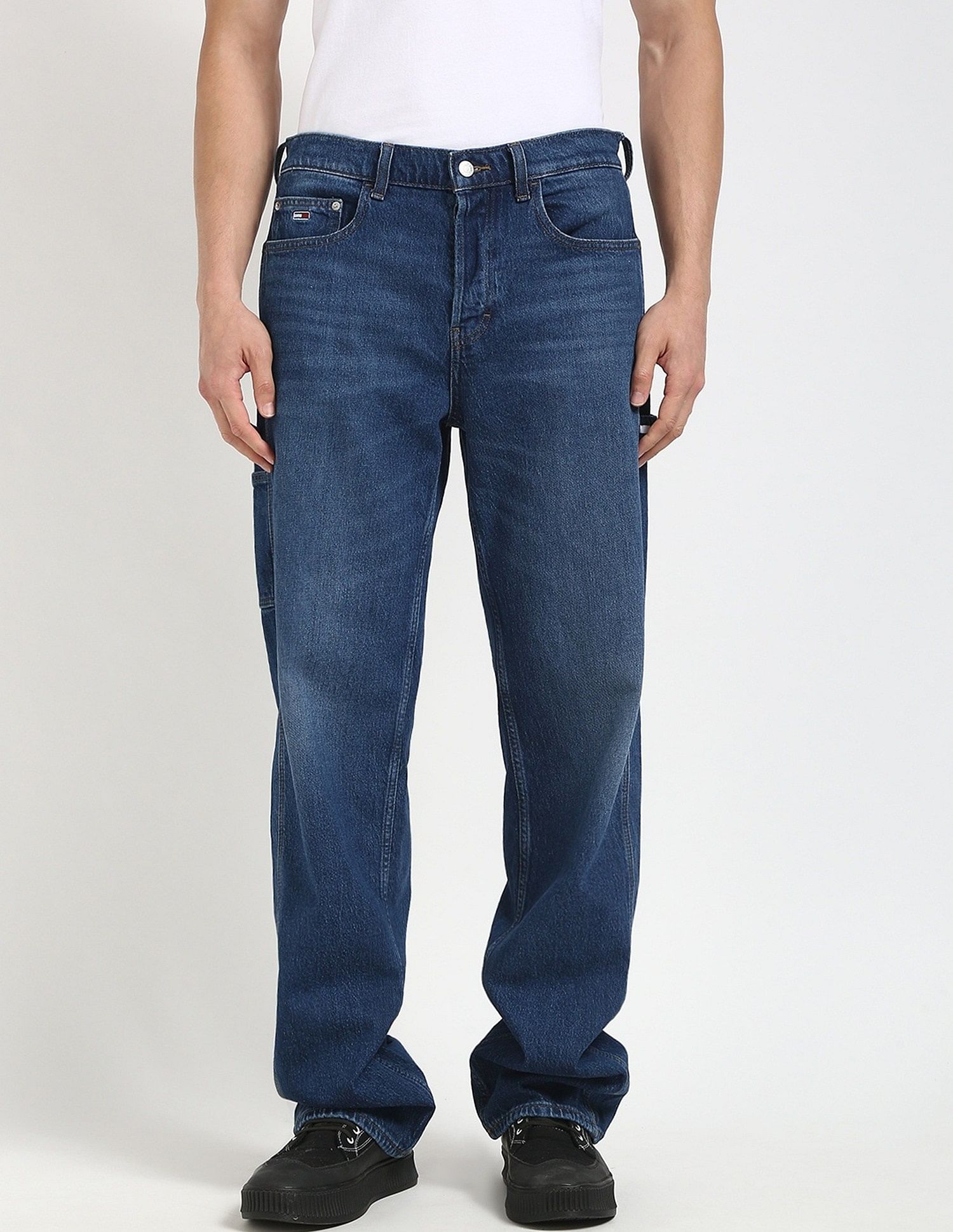 Tommy Hilfiger Light-Wash Loose Straight-Fit Low-Rise Jeans