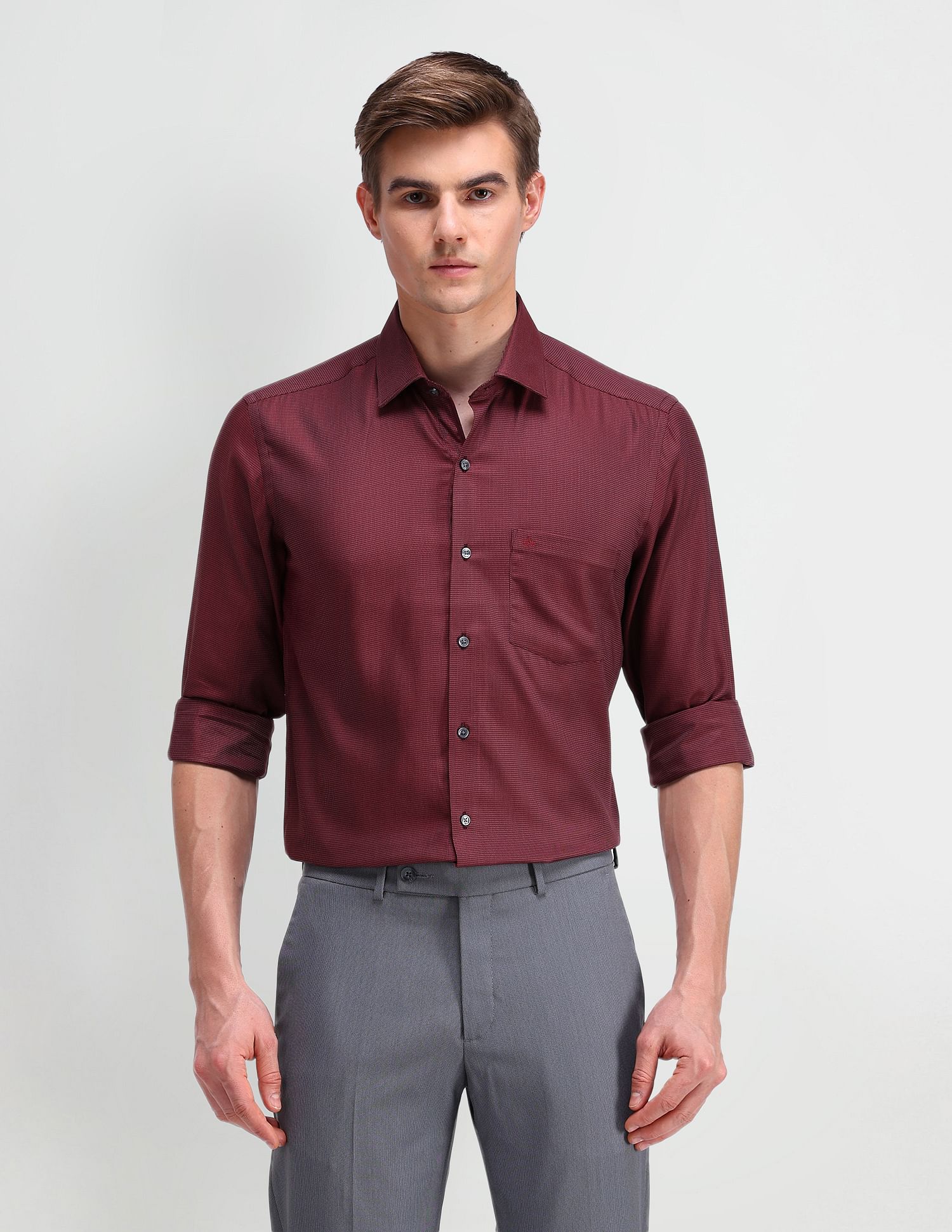 Arrow Manhattan Slim Fit Textured Shirt