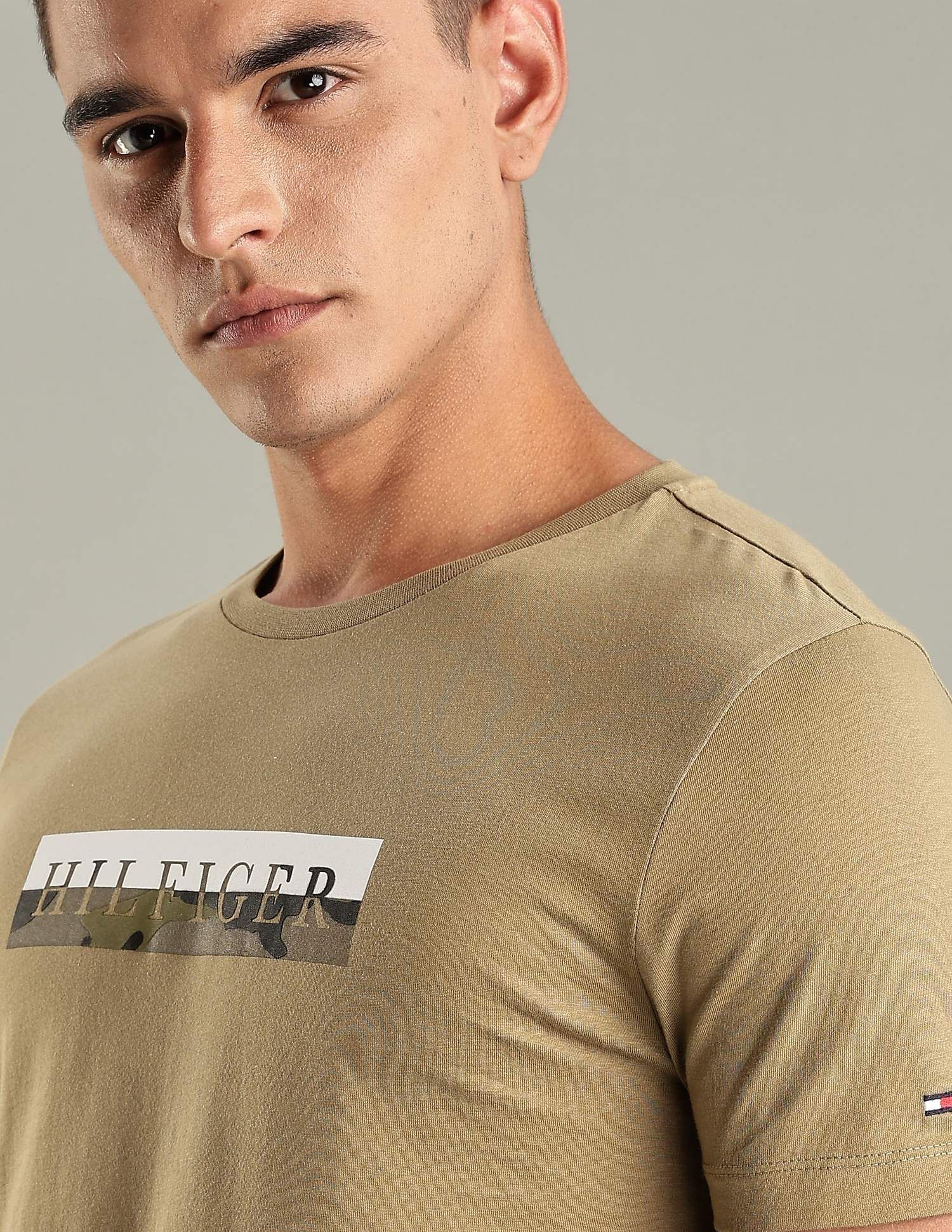 Tommy Hilfiger Graphic Regular-Fit Cotton T-Shirt