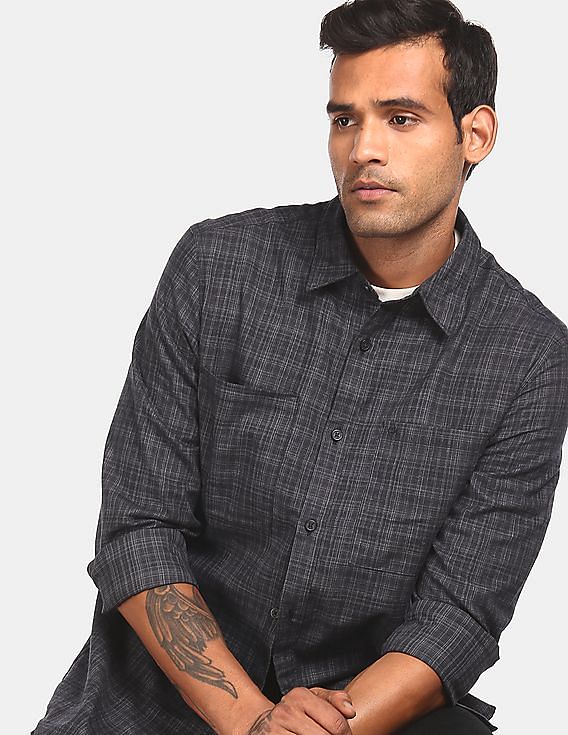 Calvin Klein Men Black Double Pocket Check Casual Shirt