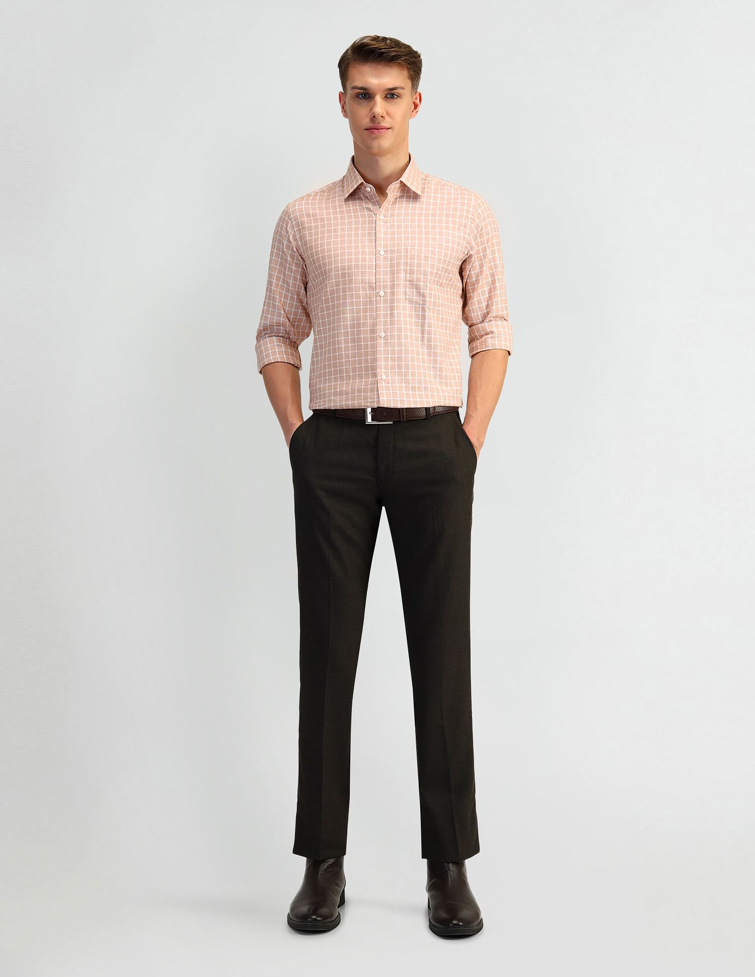 Arrow Manhattan Slim Fit Solid Shirt