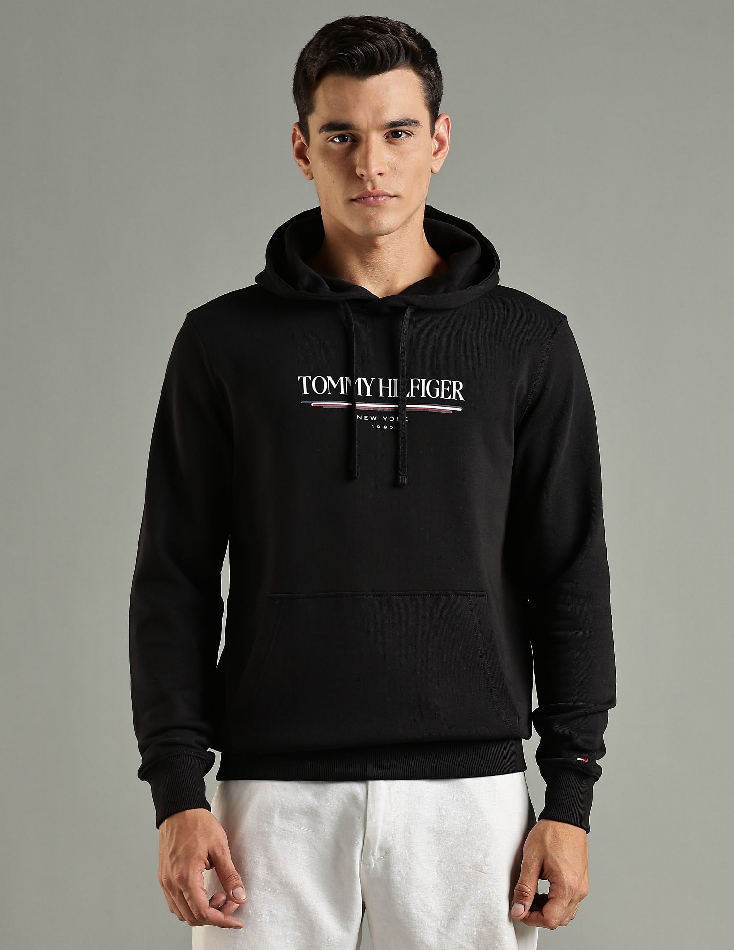 Tommy Hilfiger Logo Regular Fit Cotton Sweatshirt