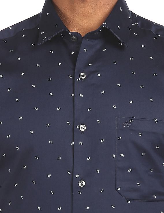Arrow Spread Collar Manhattan Slim Fit Printed Formal Shirt