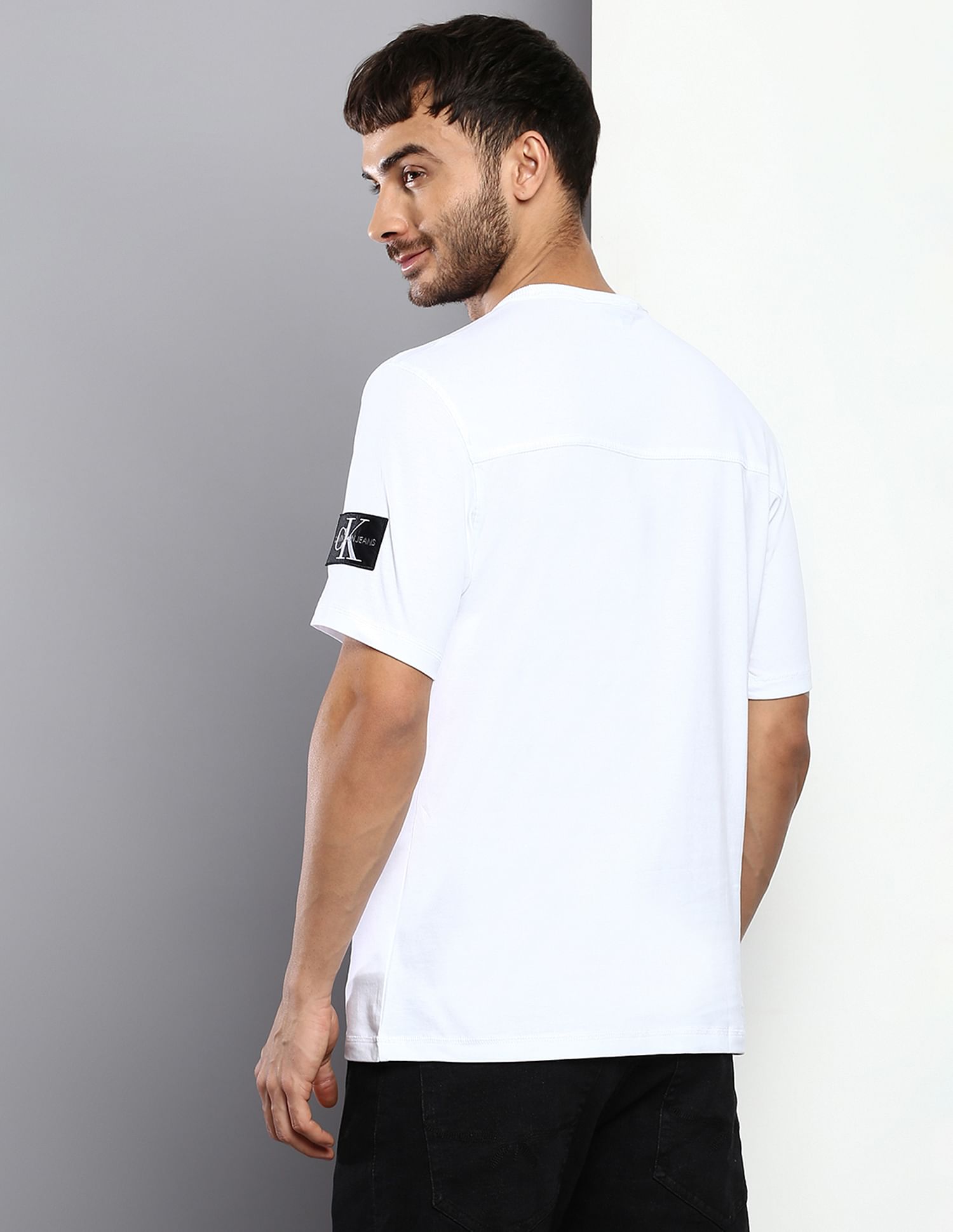 Calvin Klein Jeans Logo Sleeve Badge T-Shirt