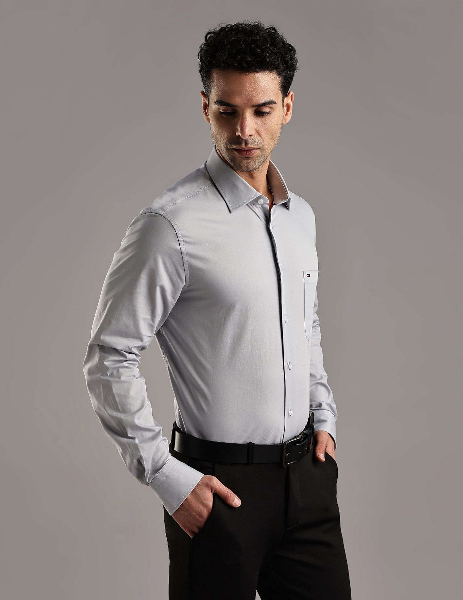 Tommy Hilfiger Solid Regular Fit Plain Woven Shirt
