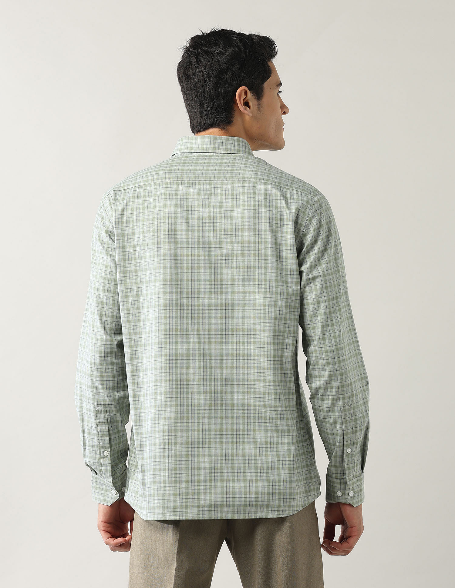 Arrow Glen Checked Manhattan Slim Fit Shirt