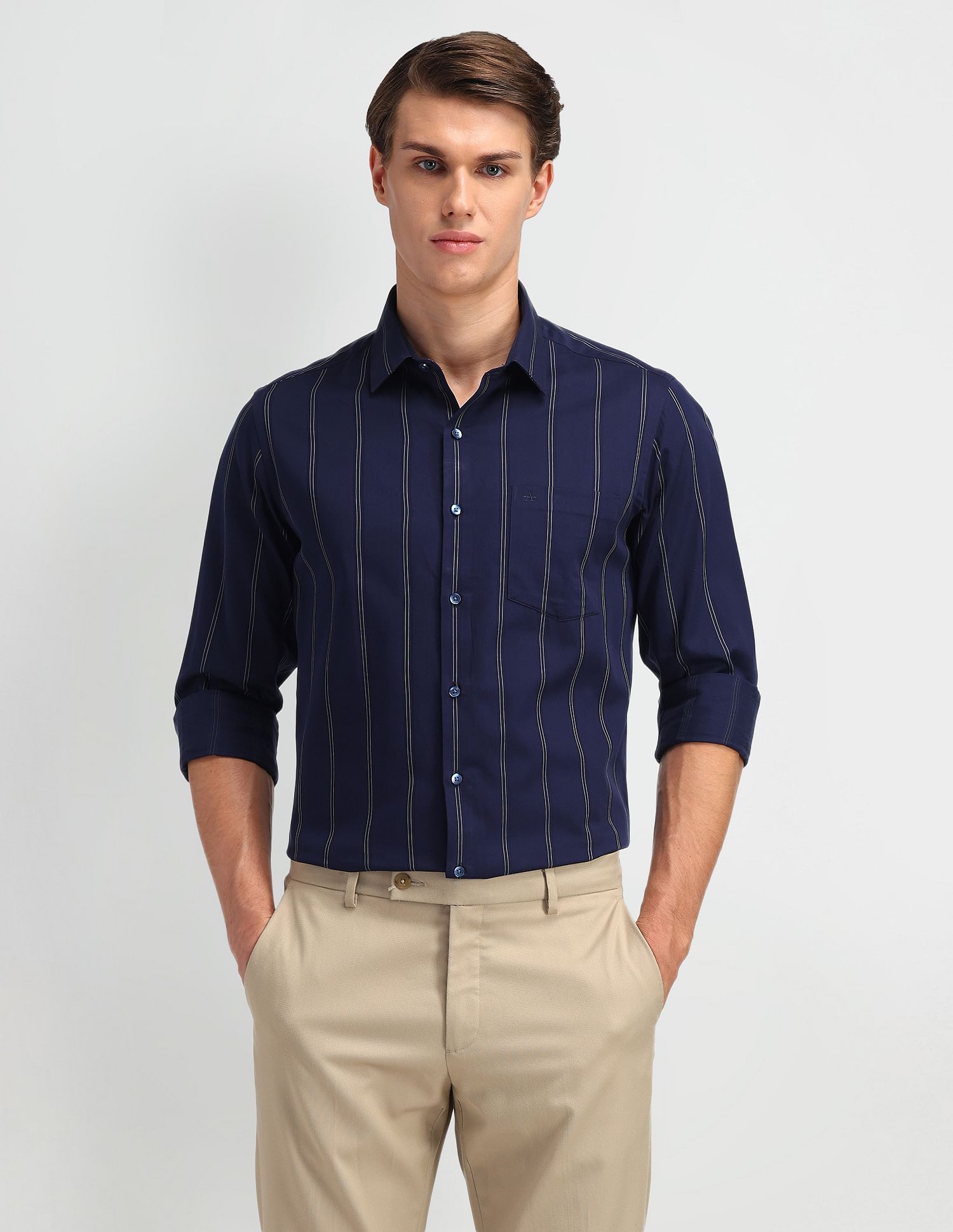 Arrow Manhattan Slim Fit Vertical Striped Shirt