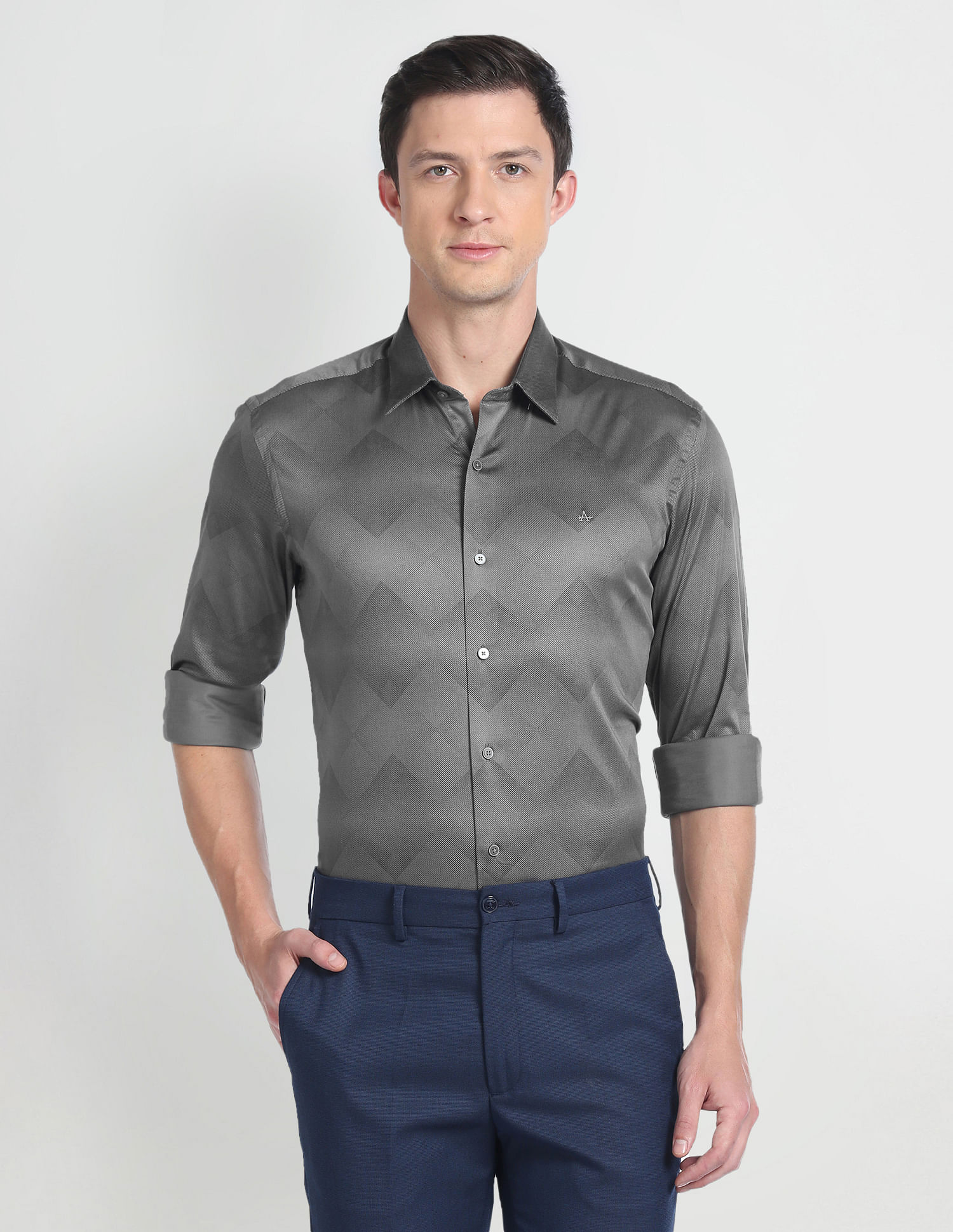 Arrow Newyork Cutaway Collar Geometric Pattern Shirt