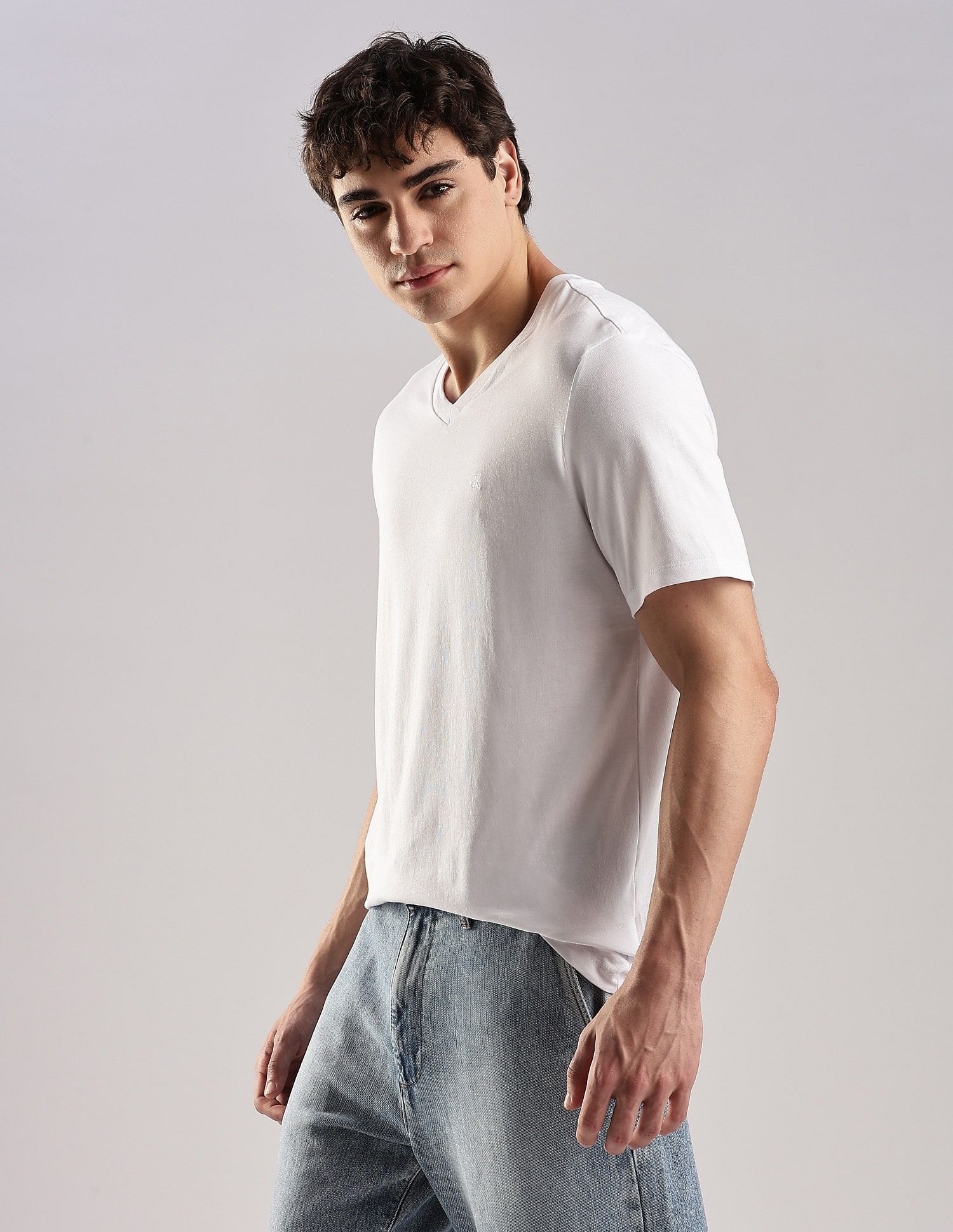 Calvin Klein Jeans Regular-Fit Solid Cotton T-Shirt