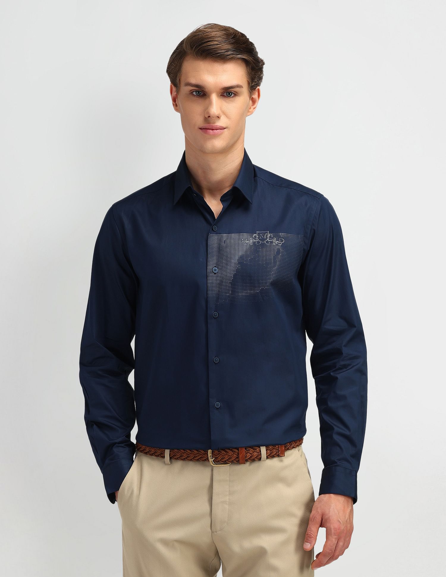 Arrow Newyork Manhattan Slim Fit Solid Shirt