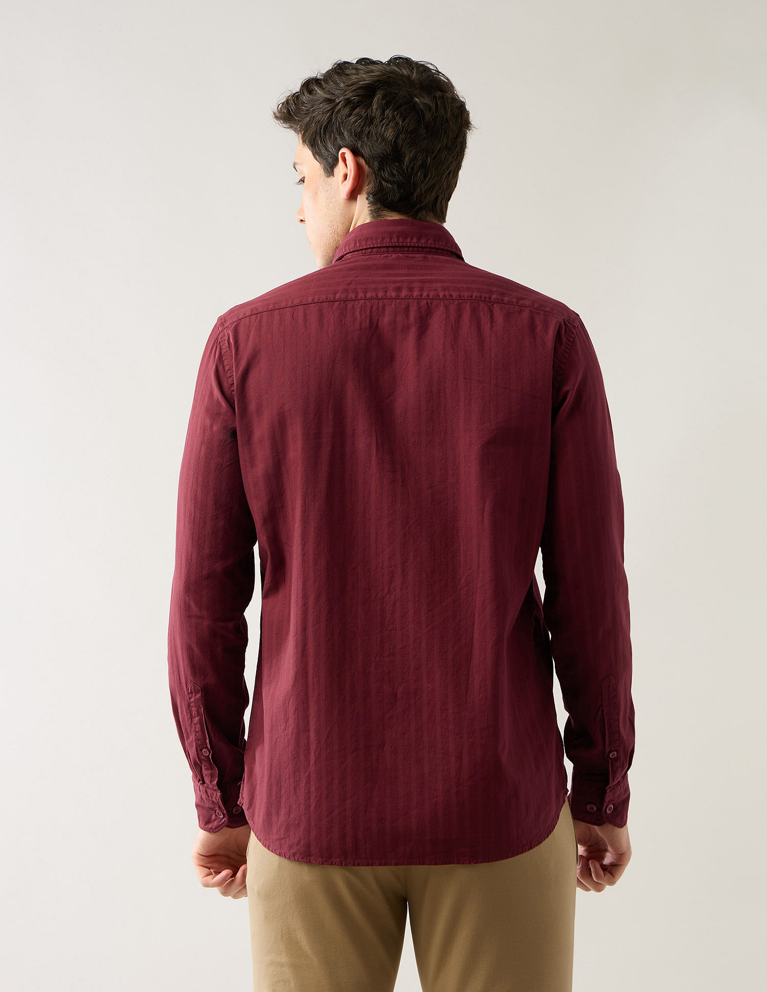 Arrow Sport Textured Pure Cotton Slim Fit Shirt