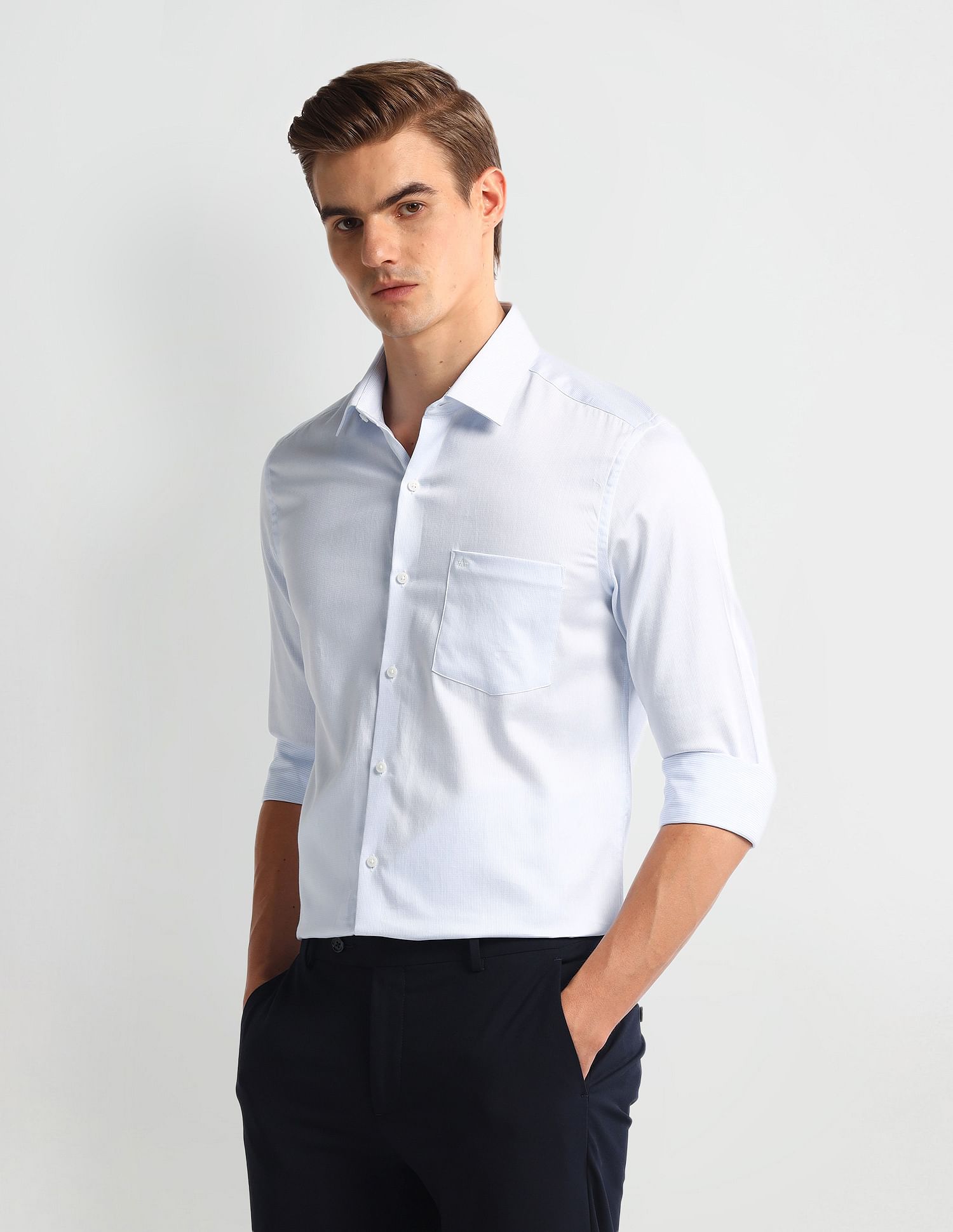 Arrow Cutaway Collar Slim Fit Shirt