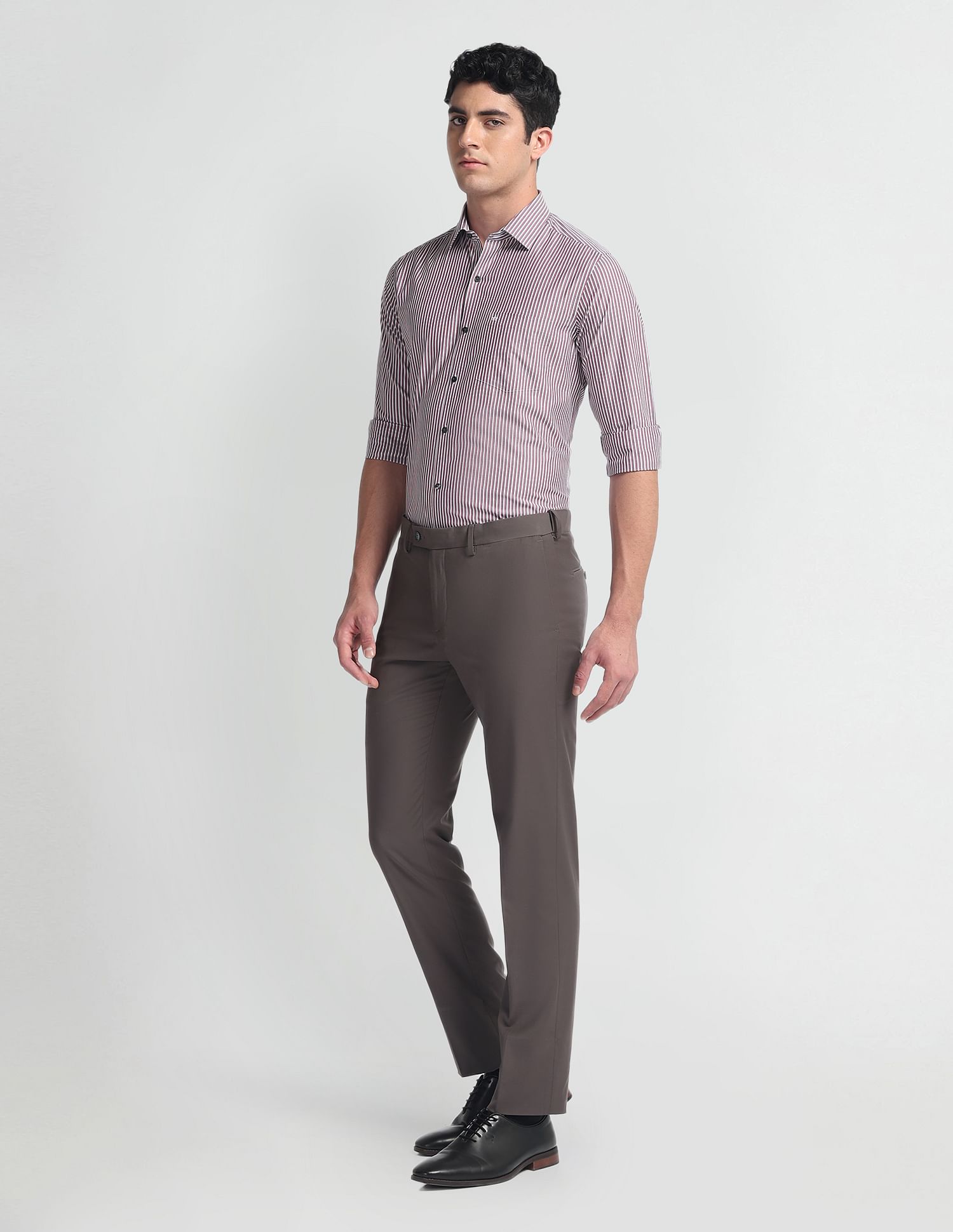 Arrow Vertical Stripe Manhattan Slim Shirt