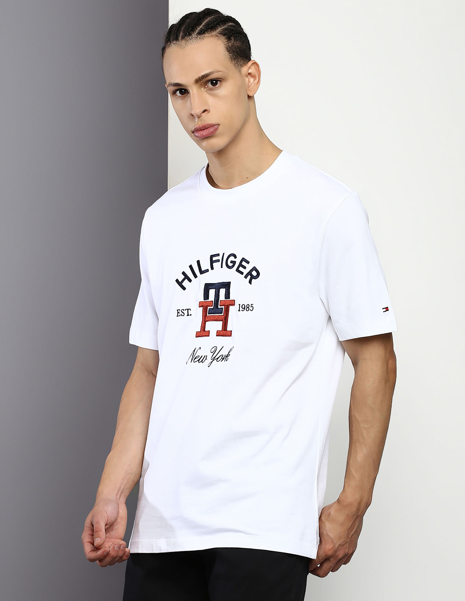 Buy Tommy Hilfiger Men White Essential Embroidered Monogram Sweatshirt -  NNNOW.com