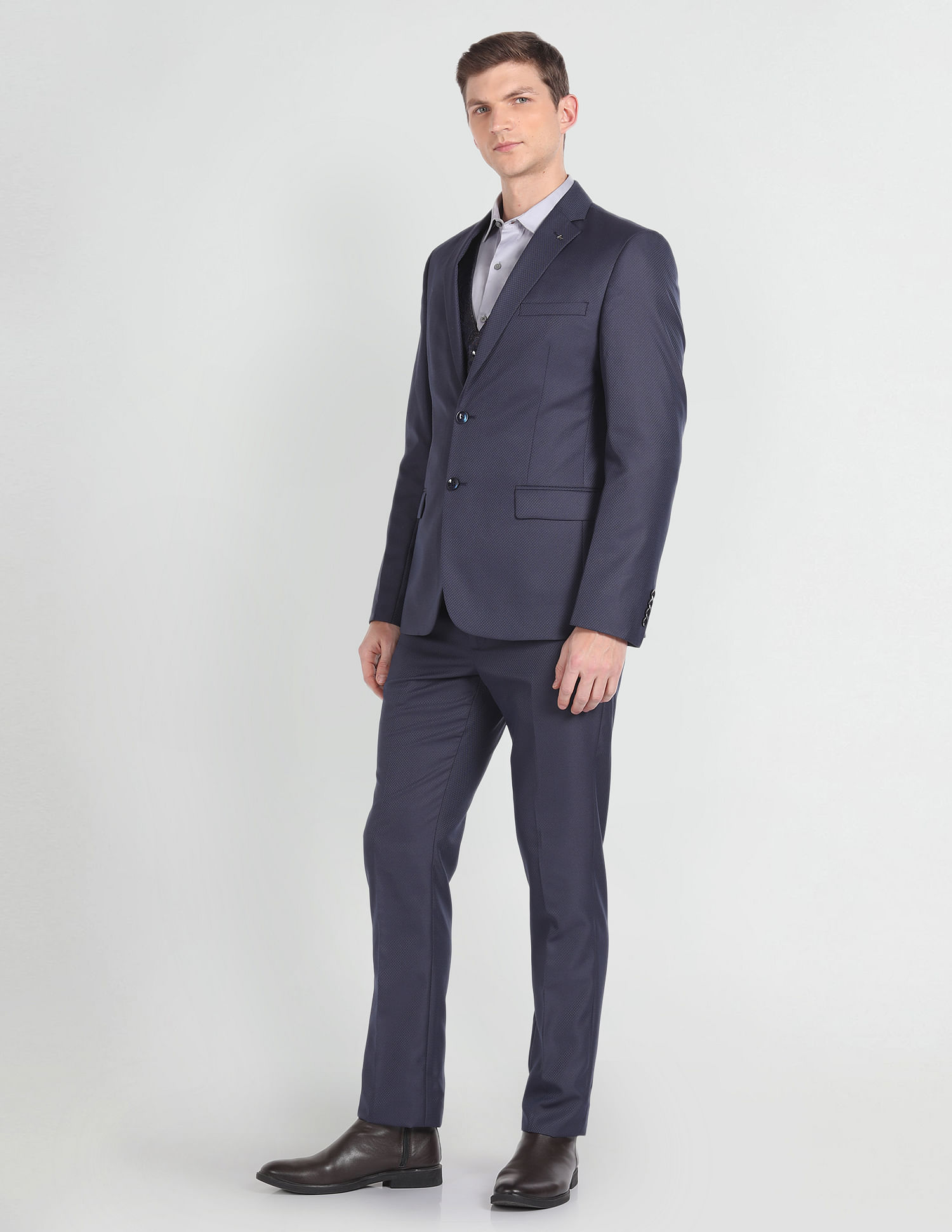 Buy Arrow Reversible Waistcoat Regular Fit Suit - NNNOW.com
