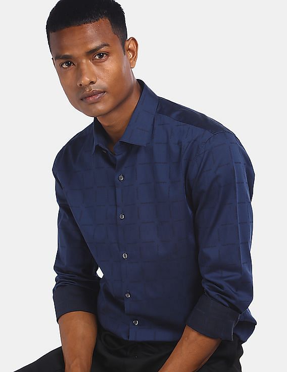 Buy Men Blue Slim Fit Check Full Sleeves Casual Shirt Online