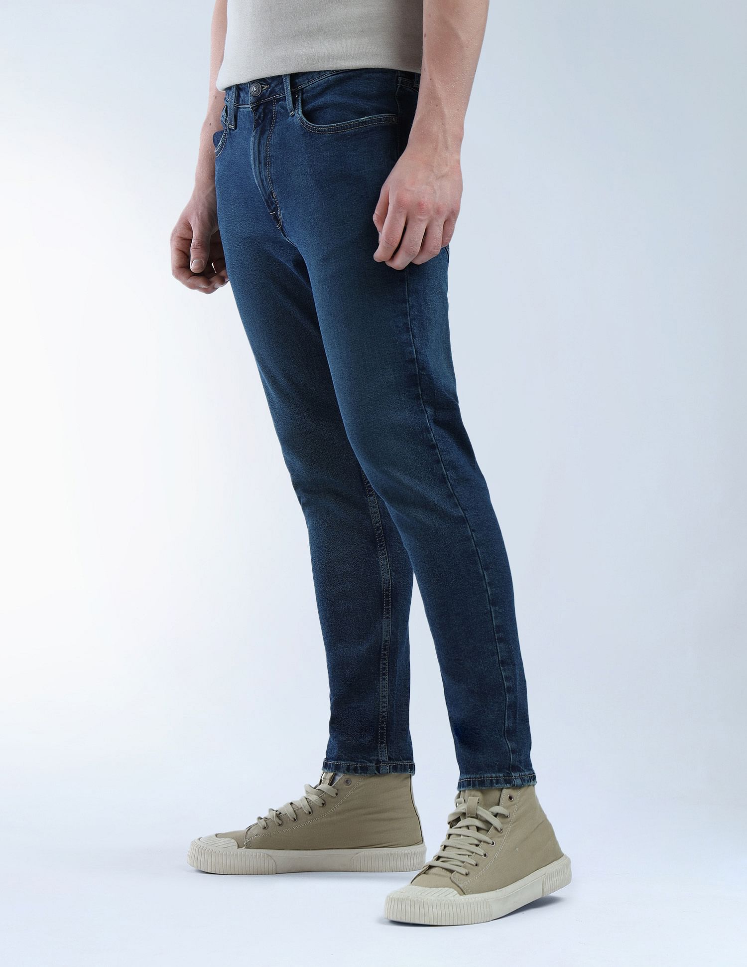 Flying Machine Stone Washed Mankle Relaxed Tapered Fit Jeans