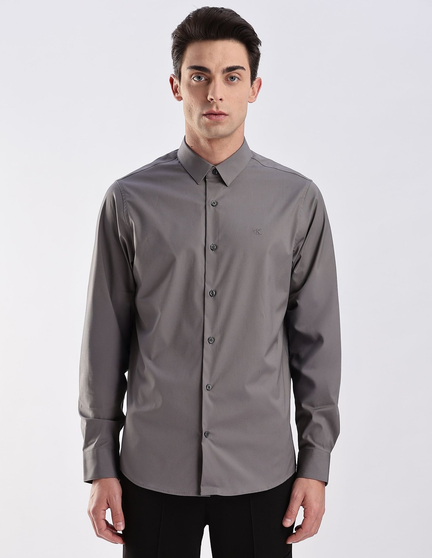 Calvin Klein Jeans Solid Slim Fit Poplin Woven Shirt