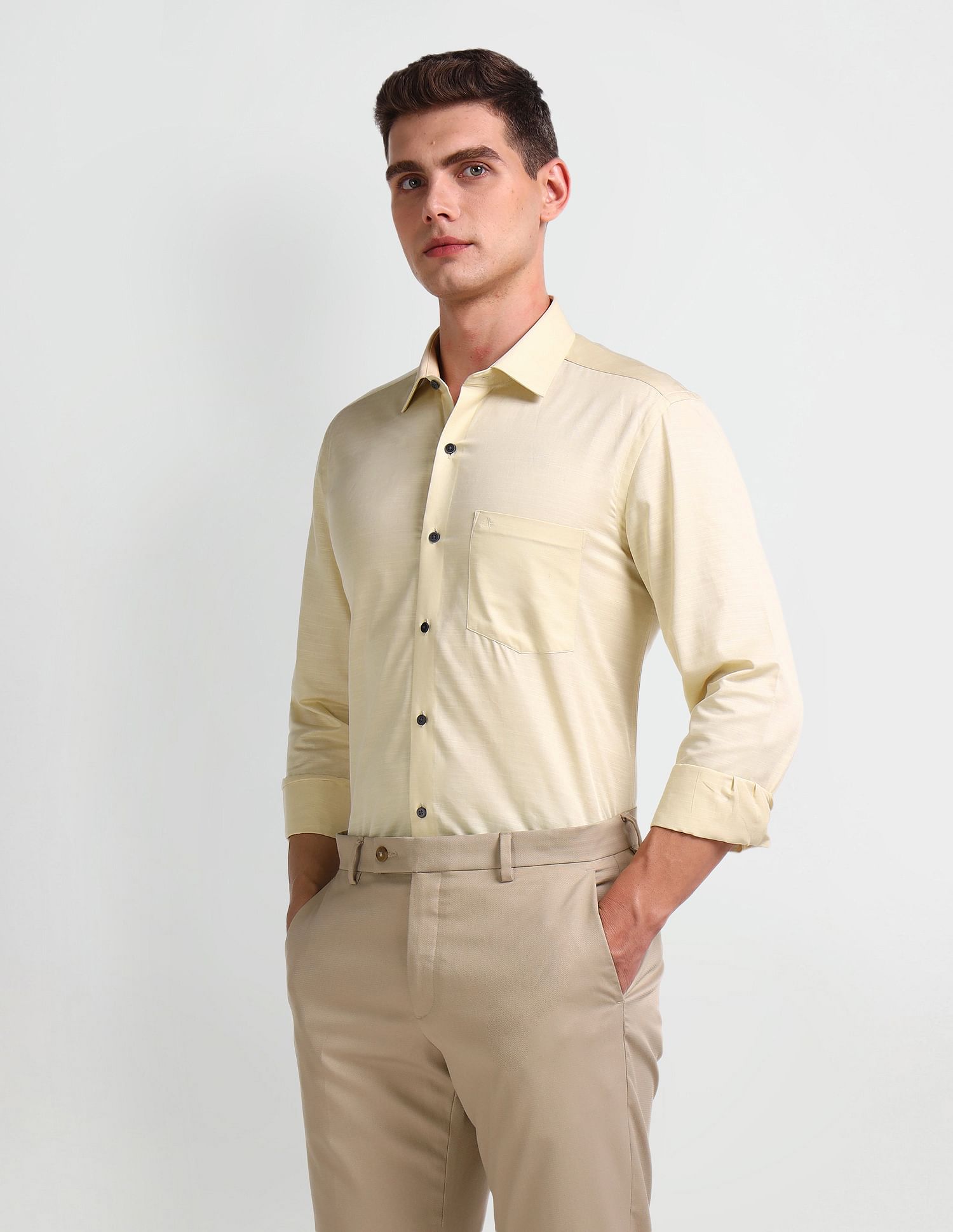 Arrow Manhattan Slim Fit Cotton Shirt