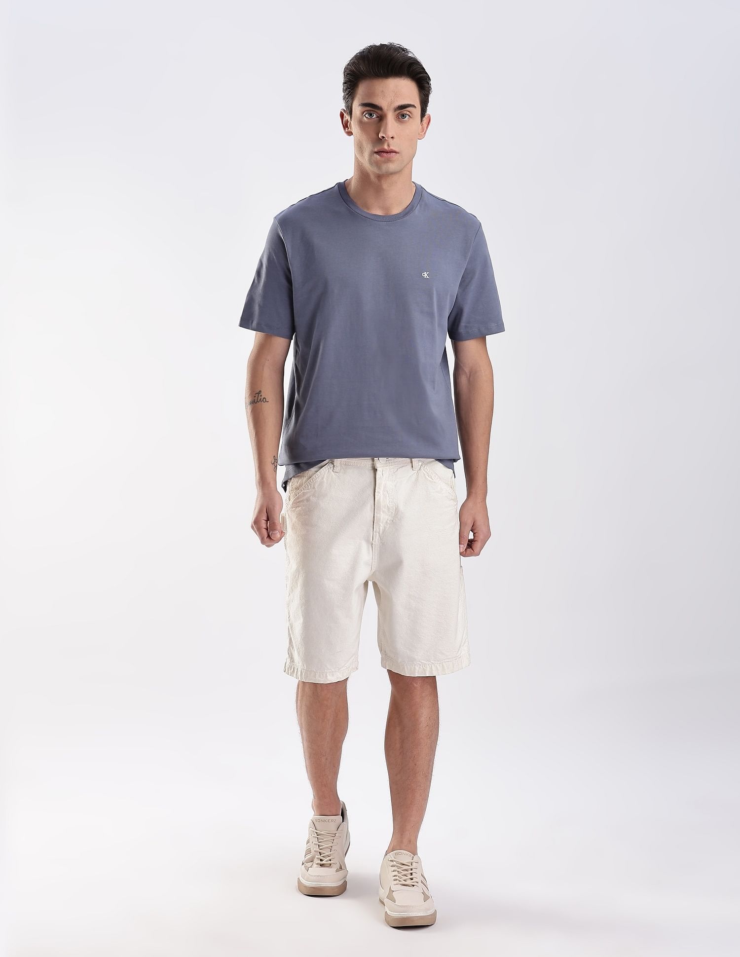 Calvin Klein Jeans Regular-Fit Solid Cotton T-Shirt