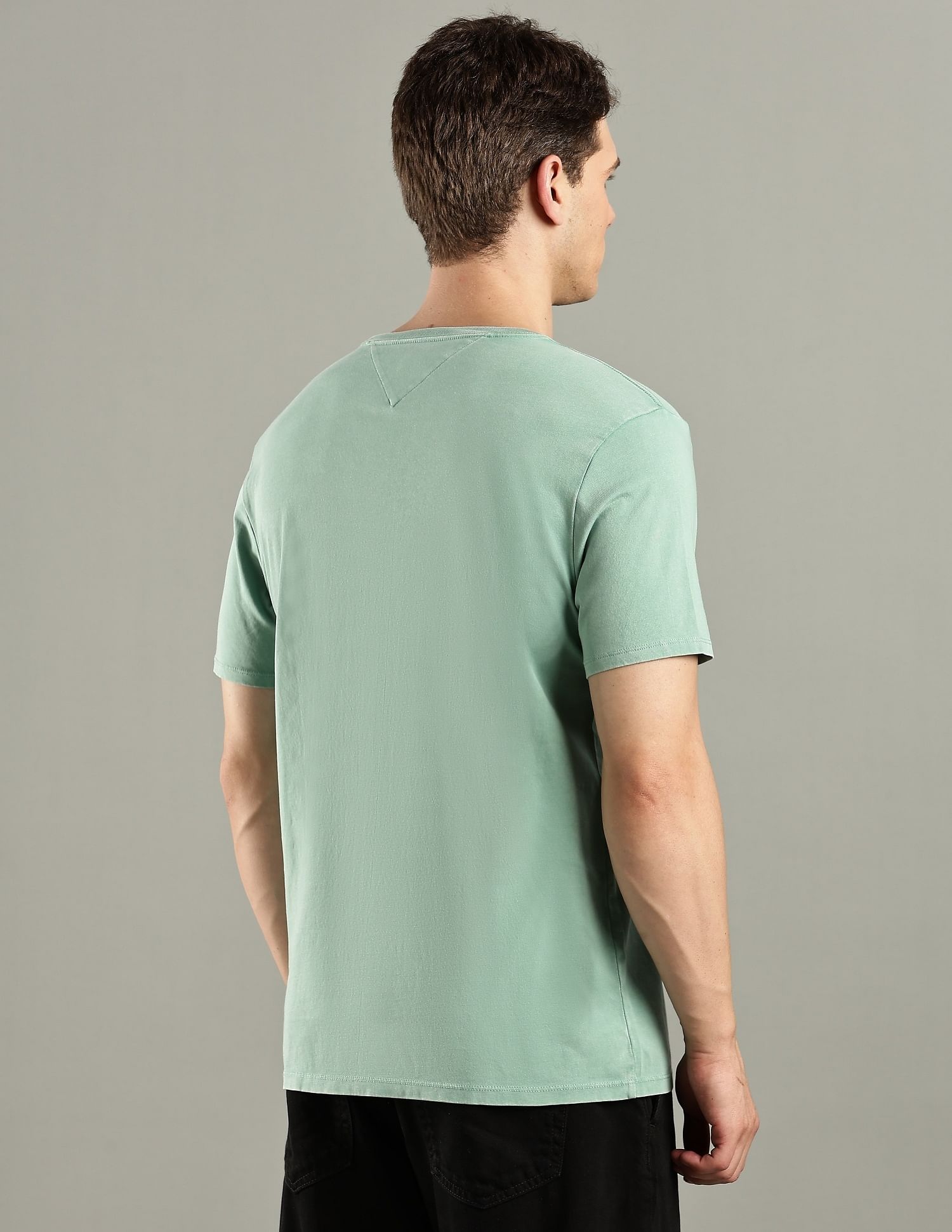 Tommy Hilfiger Logo Regular-Fit Cotton T-Shirt