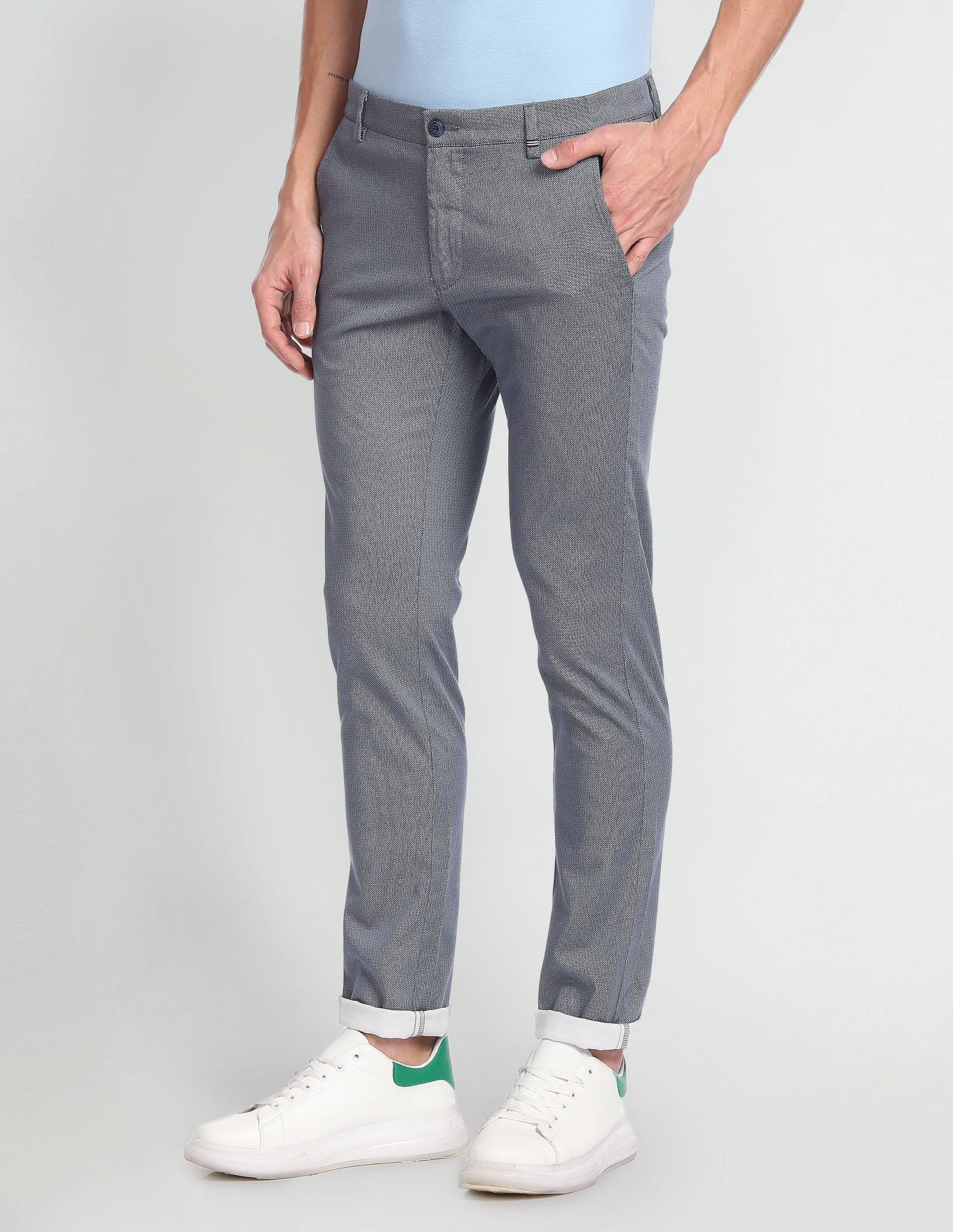 Buy online Black Solid Flat Front Casual Trouser from Bottom Wear for Men  by Arrow Sport for ₹1999 at 0% off | 2024 Limeroad.com
