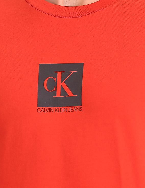 Calvin Klein Men Red Slim Fit Centre Monogram Box Print T-Shirt