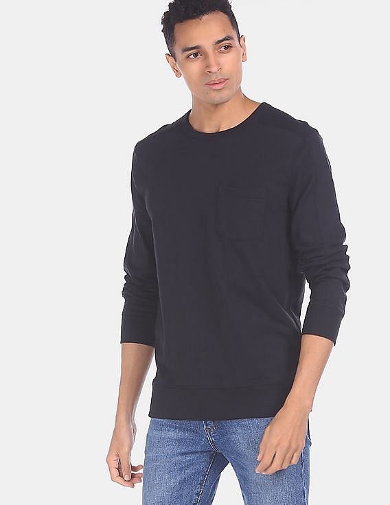 Buy GAP Men Dark Grey Crew Neck Long Sleeve Solid T Shirt NNNOW