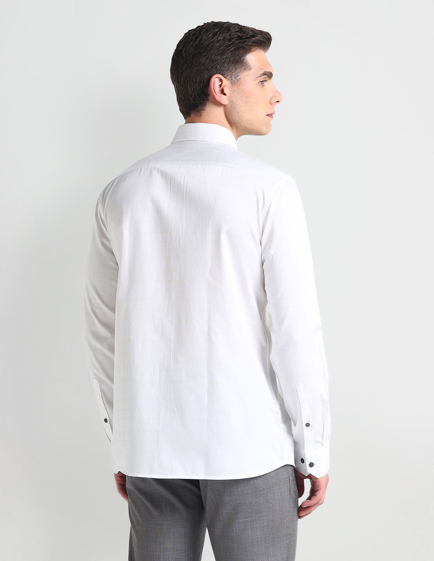 Arrow Pure Cotton Manhattan Slim Fit Shirt