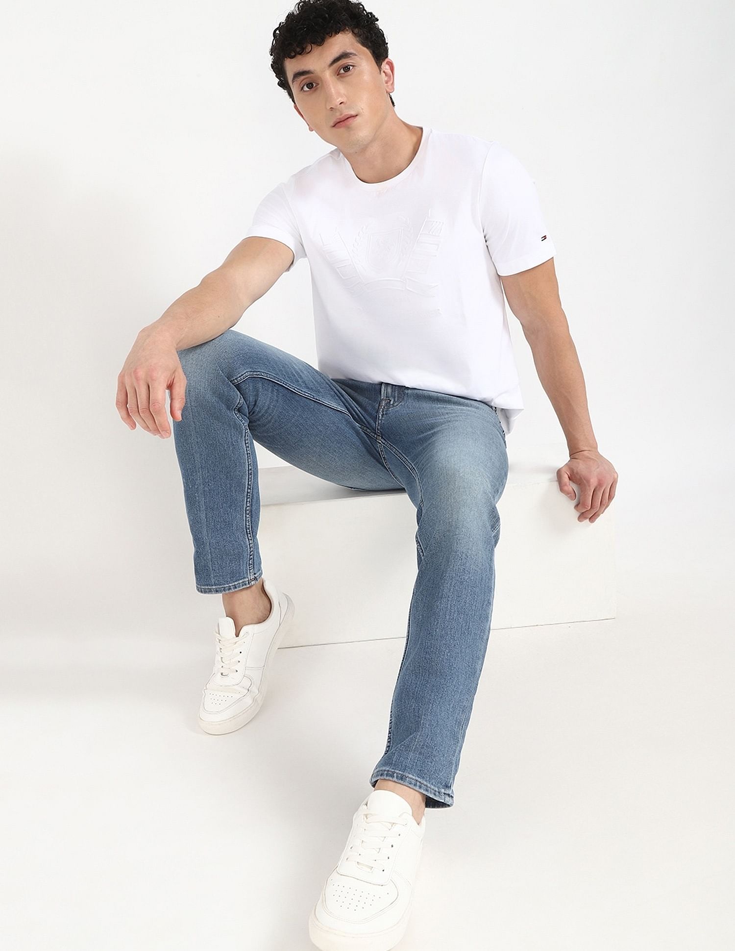 Tommy Hilfiger Logo Regular-Fit Cotton T-Shirt