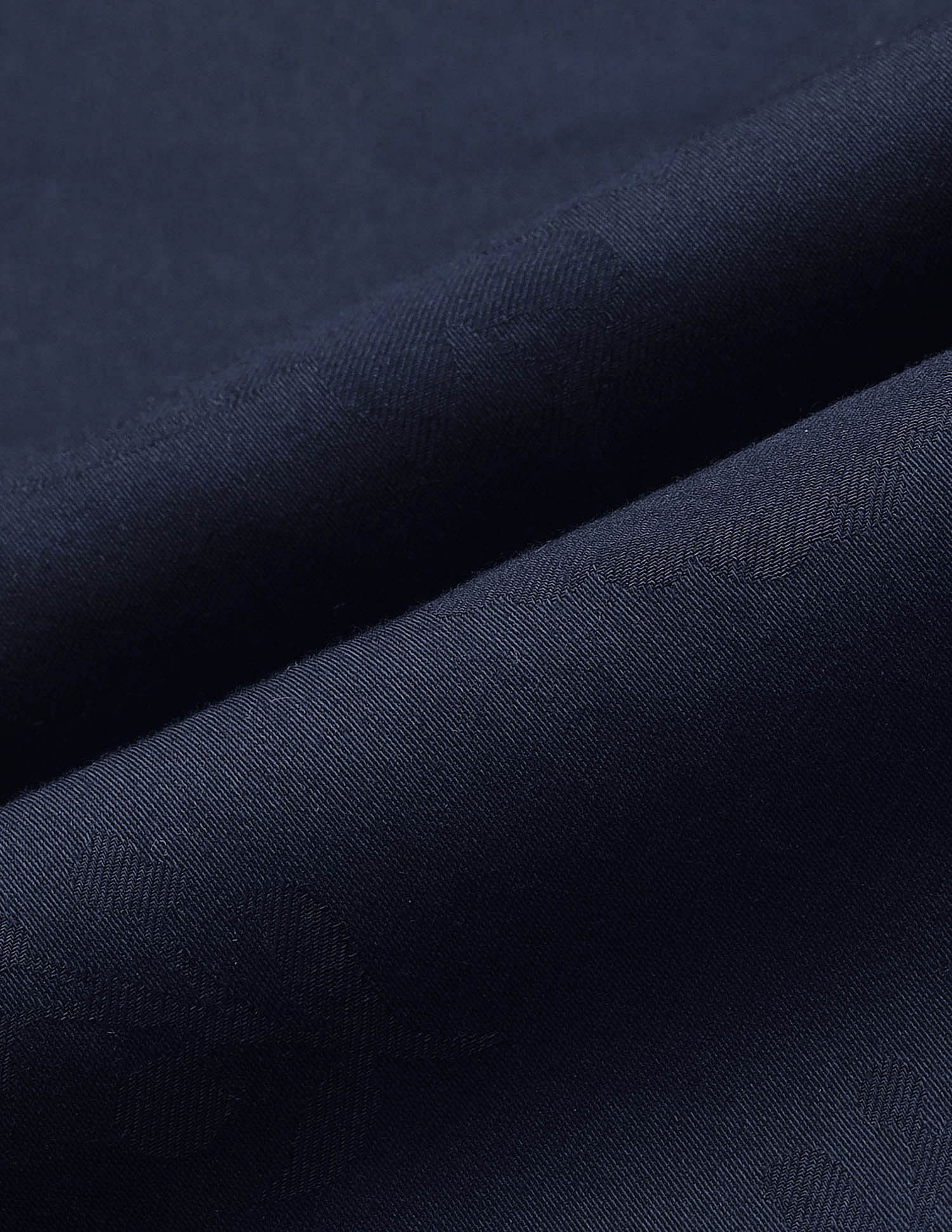 Arrow Pure Cotton Tailored Fit 1851 Shirt