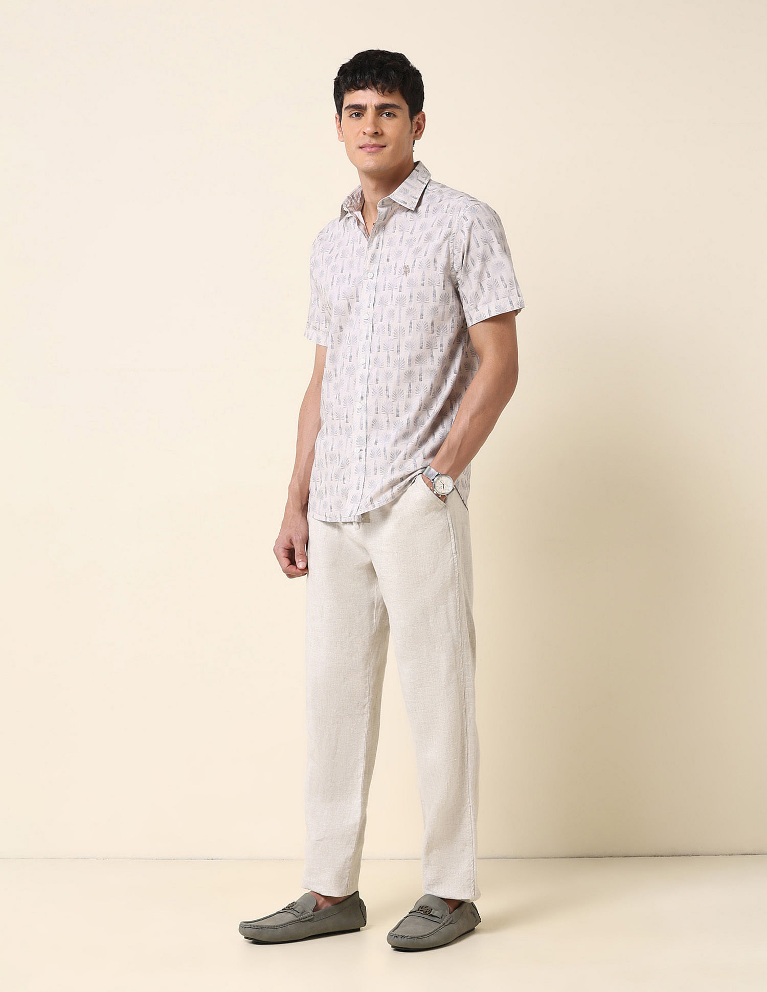 U.S. Polo Assn. Tropical Printed Tailored Fit Shirt