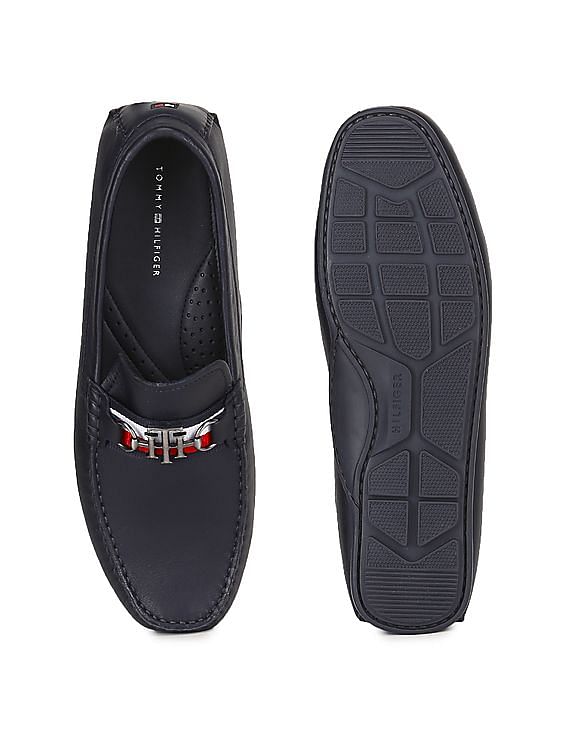 Tommy Men Hardware Logo Leather Loafers - NNNOW.com