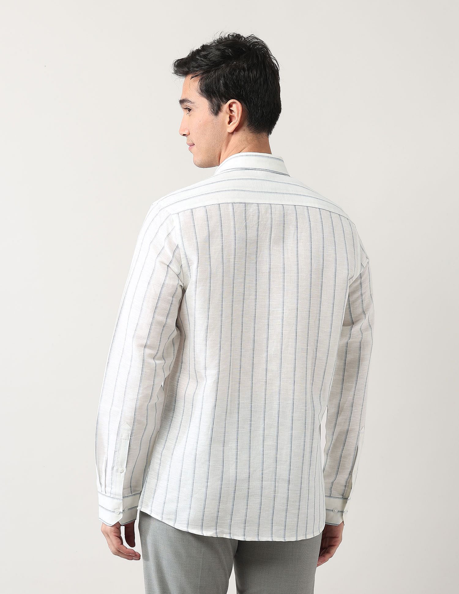 Arrow Vertical Striped Liberty Classic Fit Shirt