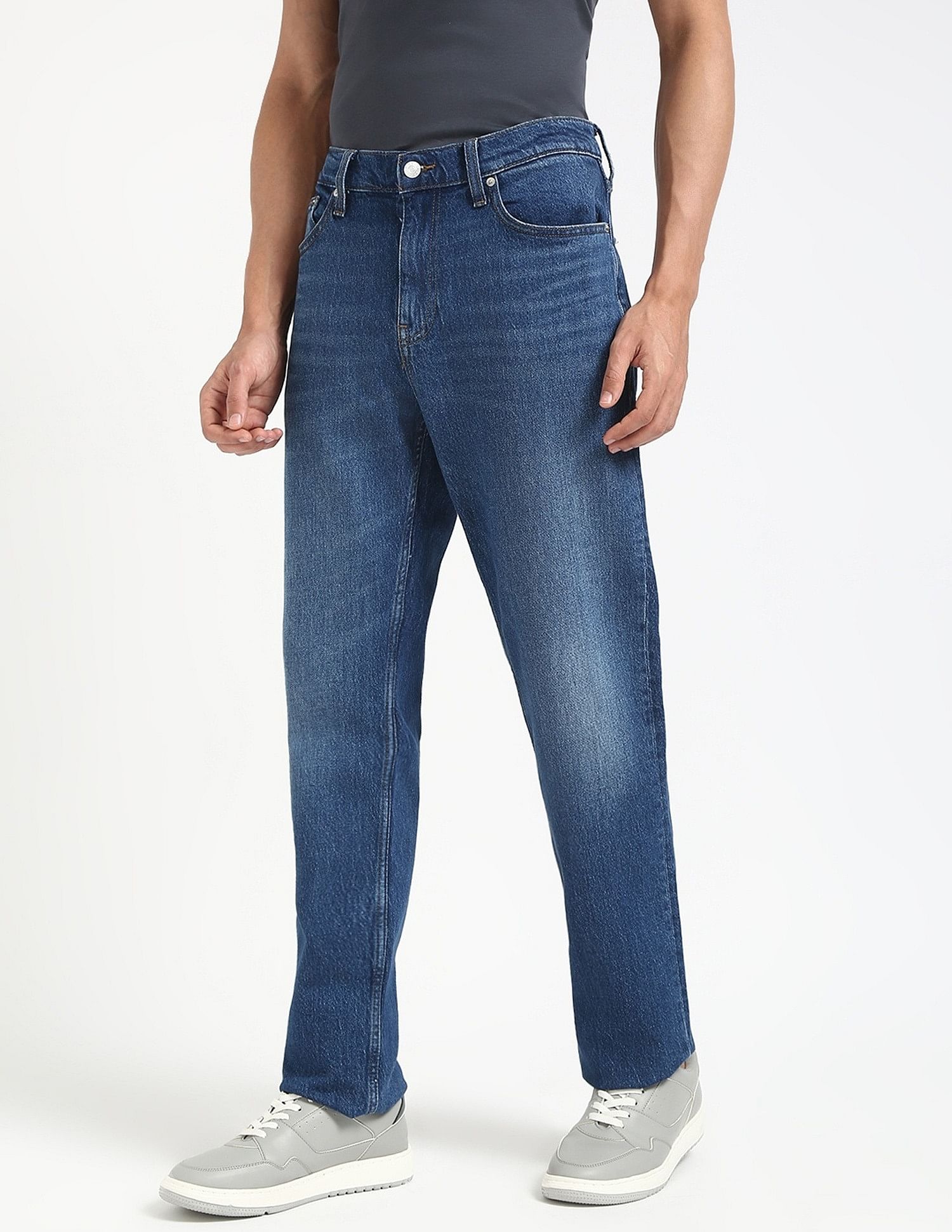 Tommy Hilfiger Light-Wash Slim-Fit Mid Rise Jeans