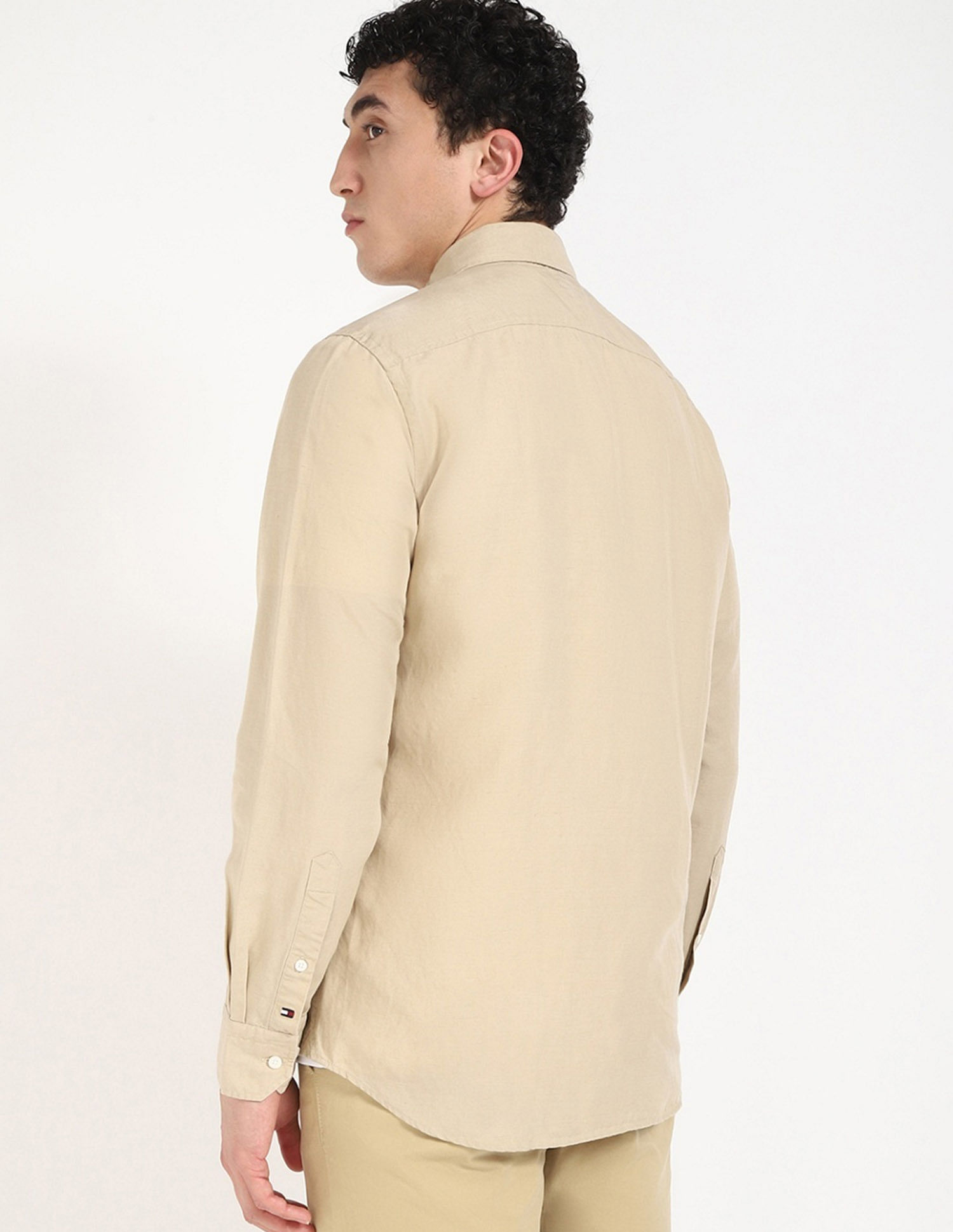 Tommy Hilfiger Solid Regular Fit Plain Woven Shirt