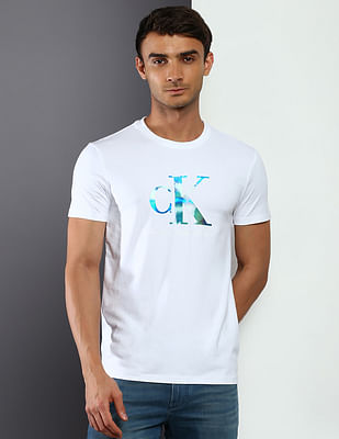 Makkelijk te lezen Kostbaar gips Buy Calvin Klein Men T-Shirts Online in India at Best Price - NNNOW