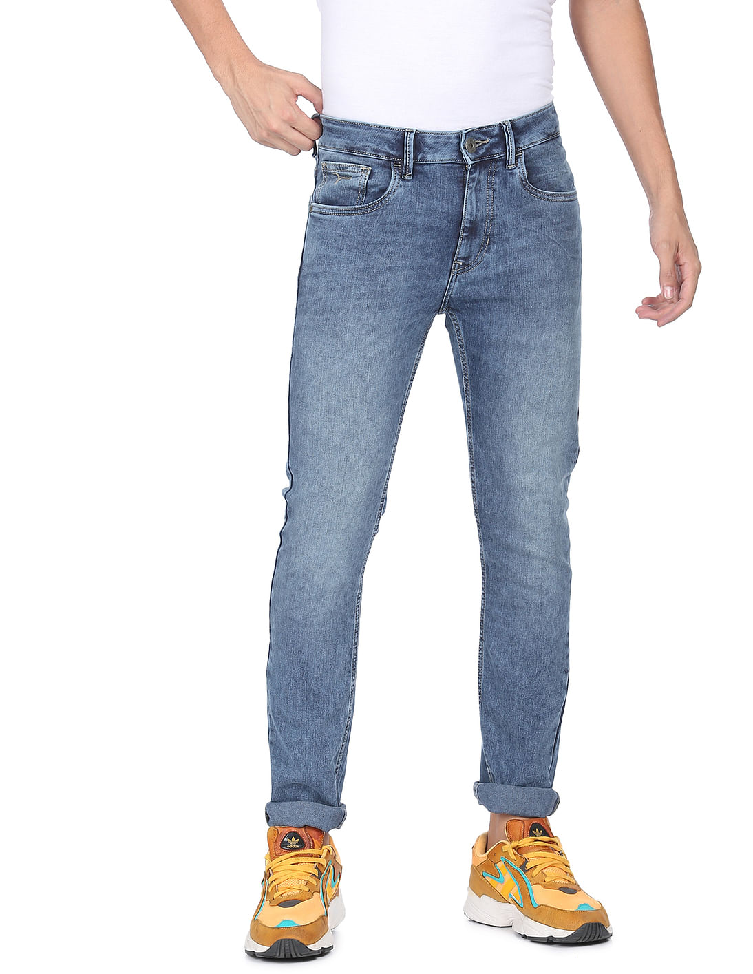 Buy Flying Machine Mid Rise Michael Slim Tapered Fit Jeans - NNNOW.com