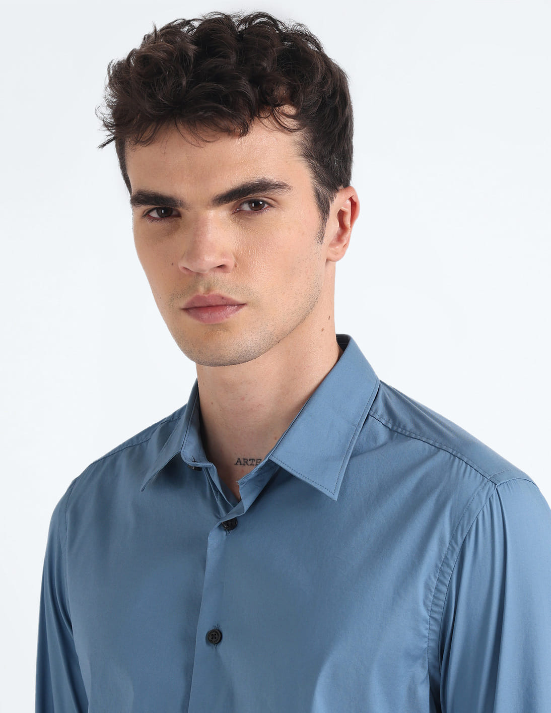 Buy Flying Machine Spread Collar Slim Fit Shirt - NNNOW.com