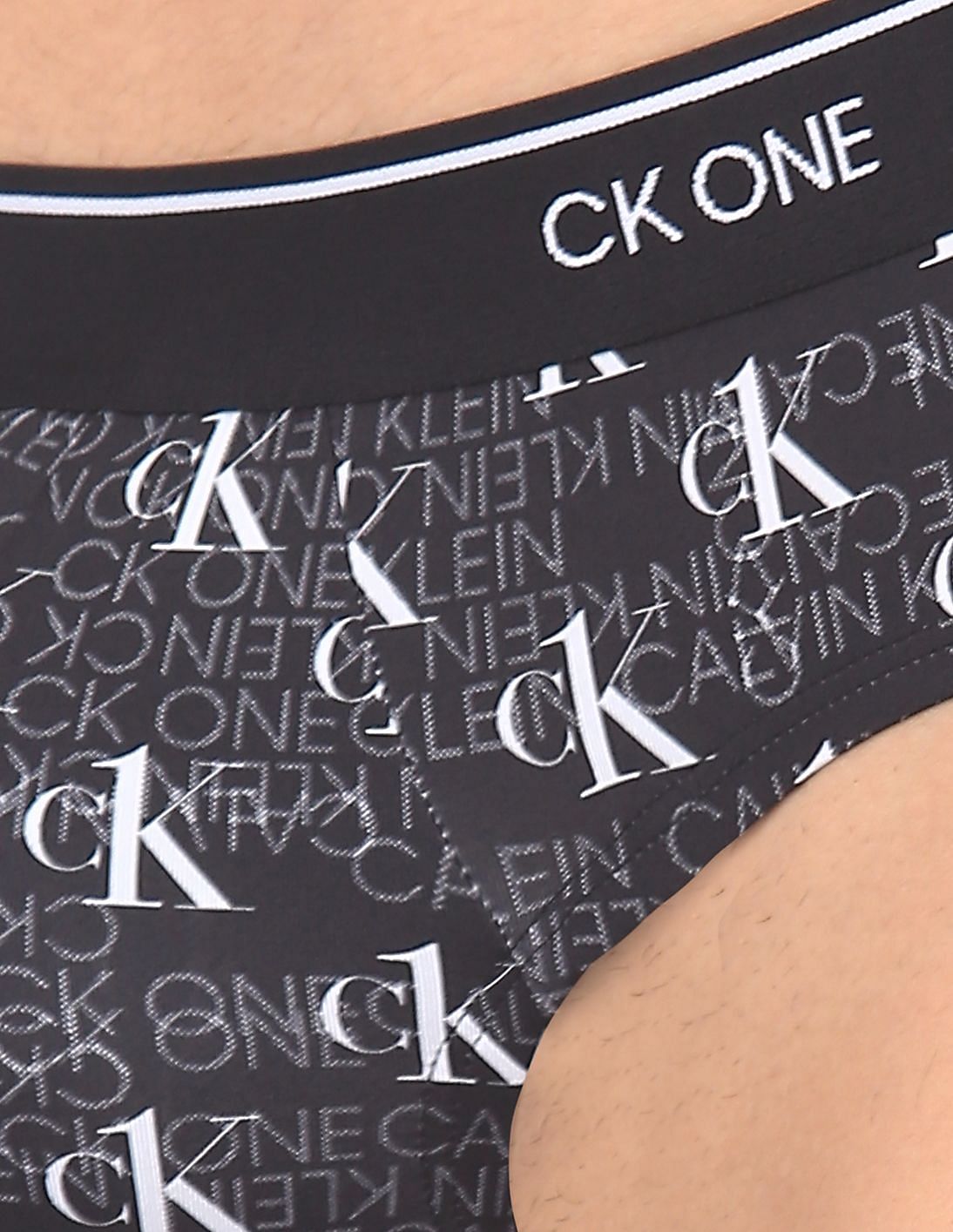 Buy Calvin Klein Underwear Men Black Elasticized Waistband Brand Print Hip  Briefs 