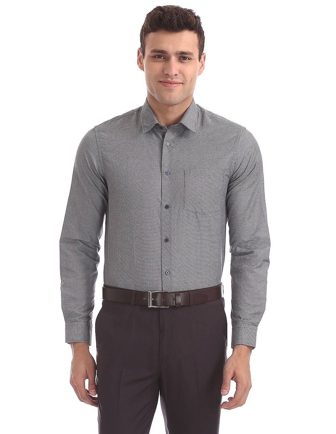 Buy Men Regular Fit Patterned Weave Shirt online at NNNOW.com