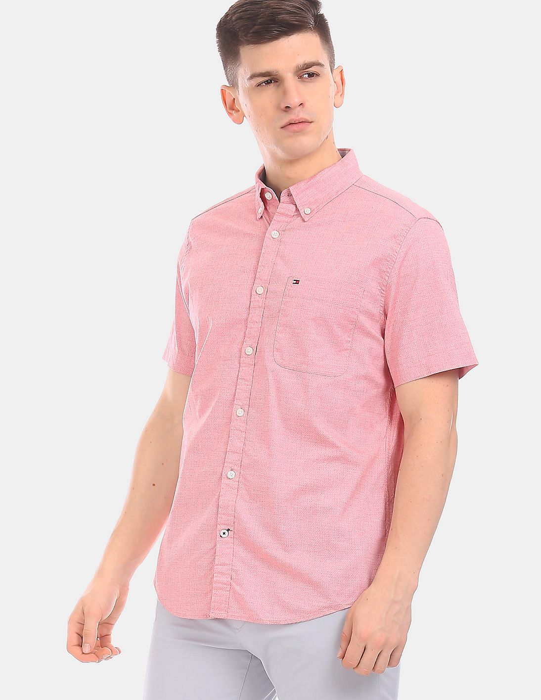 Buy Tommy Hilfiger Men Pink Button Down Patterned Casual Shirt - NNNOW.com
