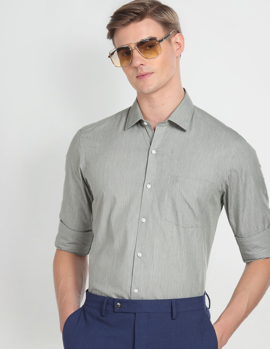 Buy Arrow Solid Manhattan Slim Fit Shirt - NNNOW.com