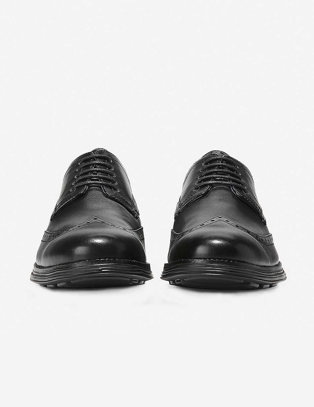 Buy Cole Haan Men Black ØriginalGrand Wingtip Oxford - NNNOW.com
