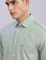 Tommy Hilfiger Solid Regular Fit Plain Woven Shirt